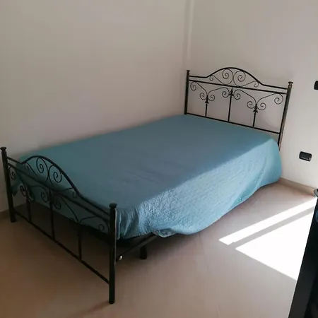 Casa Luys, * San Donato di Lecce